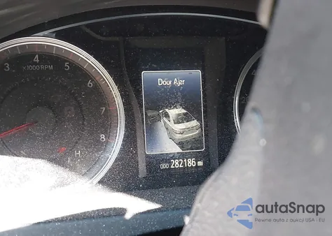 2016 Toyota Camry Se z USA, uszkodzony, nr VIN 4T1BF1FKXGU234196